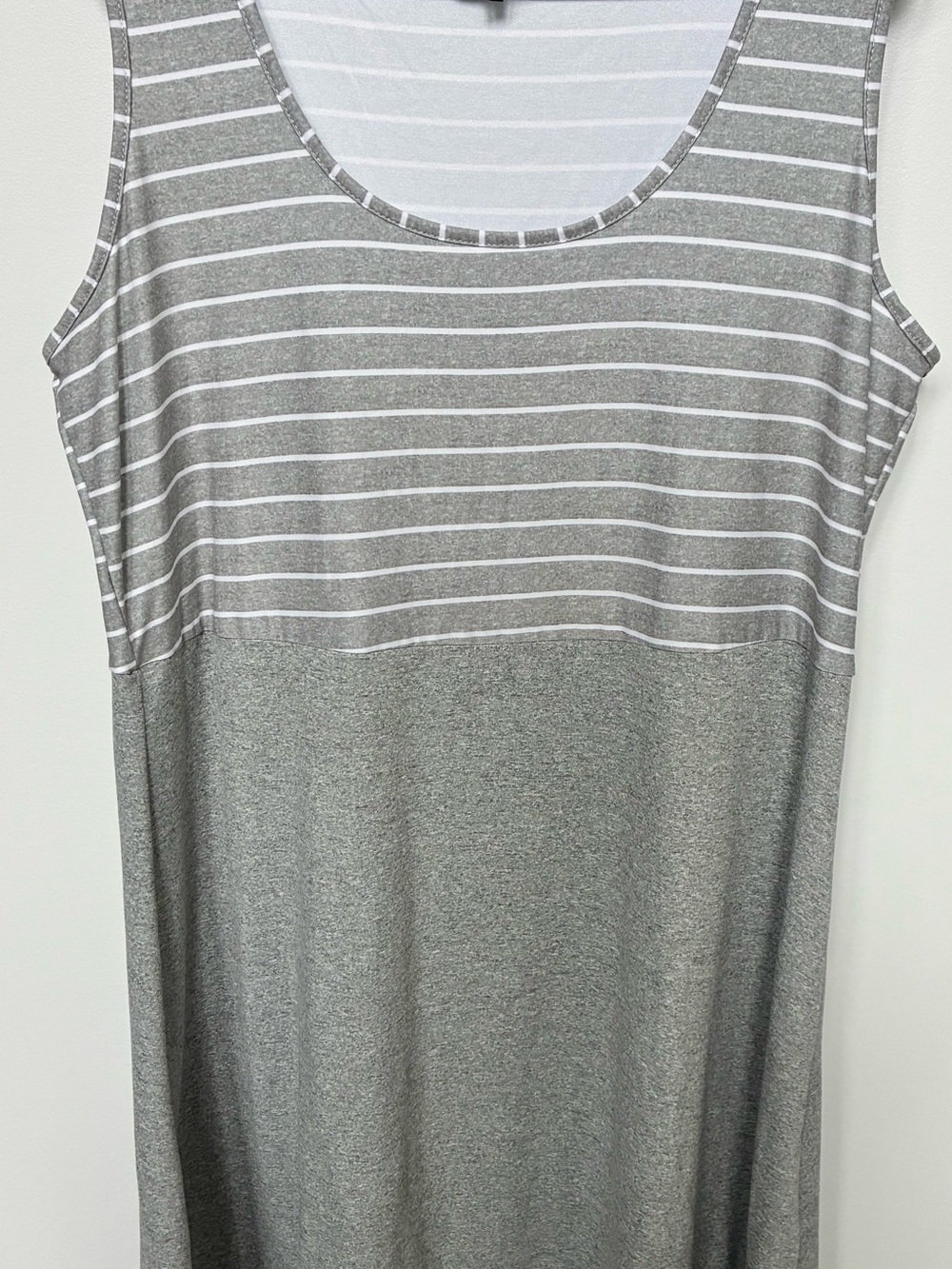 BB Collection Sleeveless Gray Striped Midi Dress